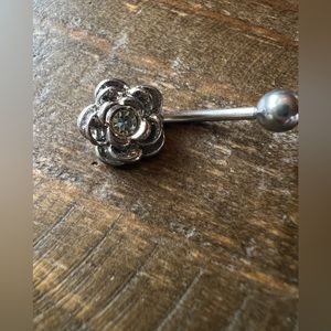 Flower belly ring